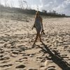 Example et Erin McNaught ont accueilli le 21 décembre 2014 en Australie leur premier enfant, un garçon prénommé Evander. Photo publiée par Erin McNaught sur son compte Instagram le 18 décembre 2014, trois jours avant l'accouchement, prise sur la plage de Byron.