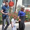 Christina Aguilera, enceinte, et son fiancé Matt Rutler vont déjeuner avec leur fils Max à l'occasion de la fête des mères à Los Angeles, le 11 mai 2014. 