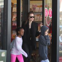 Angelina Jolie : Guérie et déjà en cure de shopping avec Shiloh et Zahara