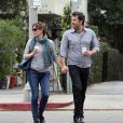  Jennifer Garner et son mari Ben Affleck sont all&eacute;s prendre un caf&eacute; sans leurs filles, en amoureux, main dans la main, &agrave; Beverly Hills. Le 18 f&eacute;vrier 2014 