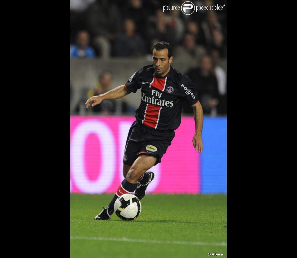 Ludovic Giuly au Parc des Princes, le 14/09/08 - Purepeople