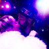 Miley Cyrus a passé les vacances de Noël ainsi que le jour de l'an avec Patrick Schwarzenegger et son père Arnold, elle a posté plusieurs photos sur son compte Instagram à la fin du mois de décembre 2014.