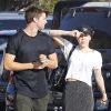 Exclusif - Miley Cyrus et son petit-ami Patrick Schwarzenegger se promènent avec un ami à Malibu, le 30 novembre 2014. 