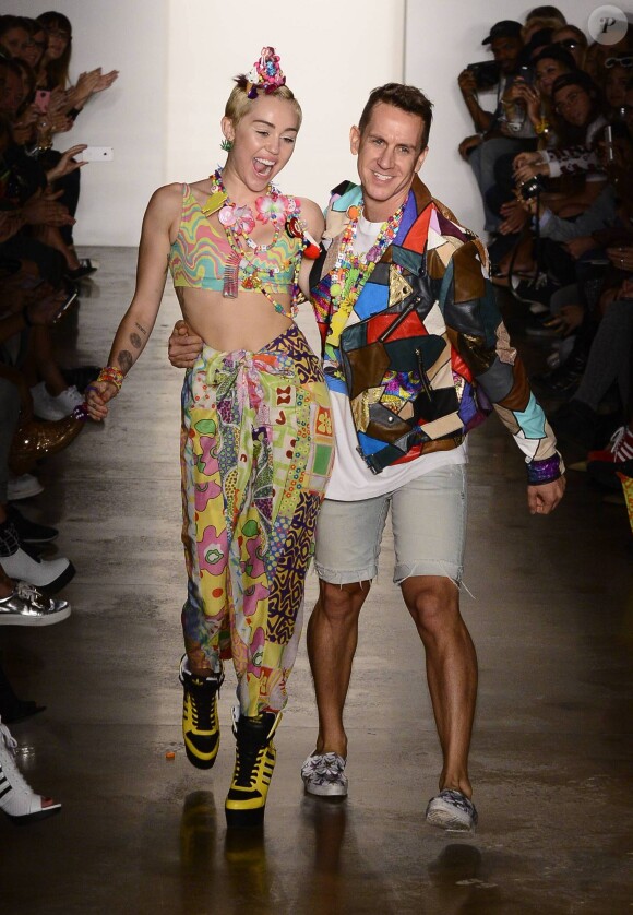 Miley Cyrus et Jeremy Scott au Défile Jeremy Scott collection Printemps-Ete 2015 à New York le 10 septembre 2014.  
