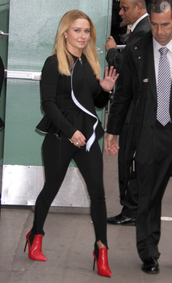 Hayden Panettiere arrive aux studios ABC pour se rendre a l'emission "Good Morning America" a New York. Le 9 octobre 2013