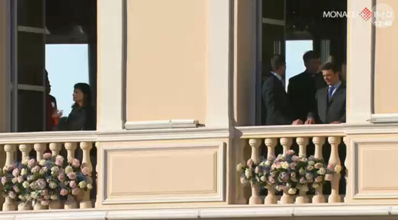 Cérémonie de présentation officielle des jumeaux la princesse Gabriella et le prince Jacques de Monaco par le prince Albert et la princesse Charlene, le 7 janvier 2015 au palais princier. Image Monaco Info.