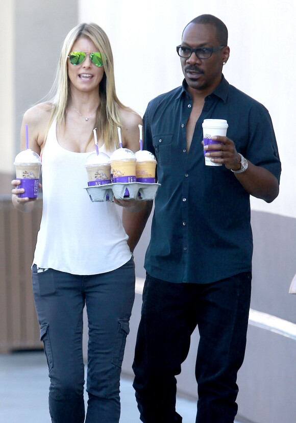 Exclusif - Eddie Murphy et sa petite amie Paige Butcher prennent un café à Los Angeles, le 19 octobre 2014  
