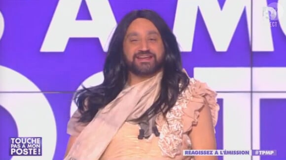 Cyril Hanouna déguisé en Conchita Wurst - Emission "Touche pas à mon poste" (D8), du 12 mai 2014.