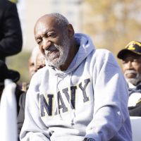 Bill Cosby accusé de viols : Trois nouvelles victimes et un soutien bien tiède