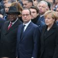Nicolas Sarkozy, le président du Mali Ibrahim Boubacar Keïta, François Hollande, Manuel Valls, la chancellière de l'Allemagne Angela Merkel - Les dirigeants politiques mondiaux défilent à la marche républicaine pour Charlie Hebdo à Paris, le 11 janvier 2015