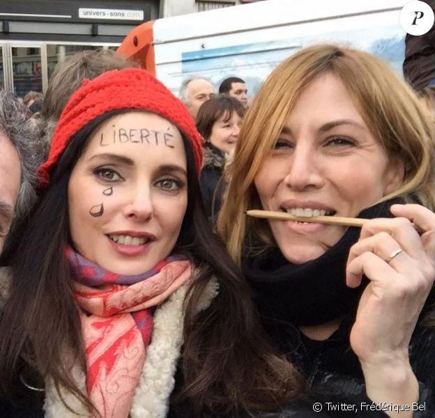 Mathilde Seigner et Frédérique Bel - Marche républicaine à Paris, le 11 janvier 2015