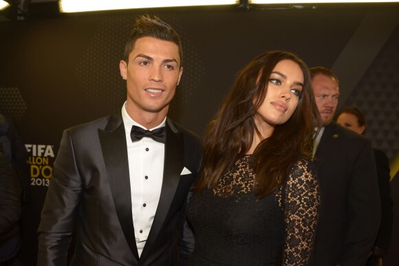 Cristiano Ronaldo et Irina Shayk lors de la cérémonie FIFA Ballon d'Or 2013 à la Kongresshalle de Zurich, le 13 janvier 2014