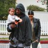Kim Kardashian, Kanye West et leur fille North se rendent à une fête chez des amis à Brentwood le 10 janvier 2015.