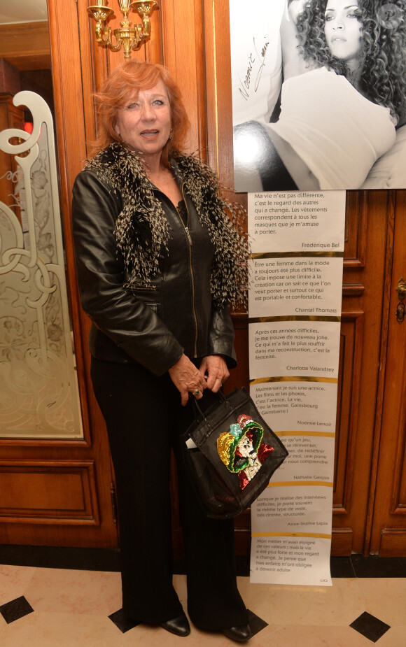 Eva Darlan lors du cocktail de lancement du livre "Garde-Robes" de Nathalie Garçon à l'Hôtel Régina à Paris, le 13 octobre 2014