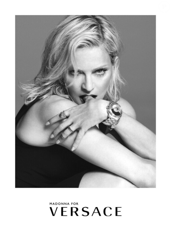Madonna de nouveau photographiée par Mert and Marcus pour la campagne printemps-été 2015 de Versace.
