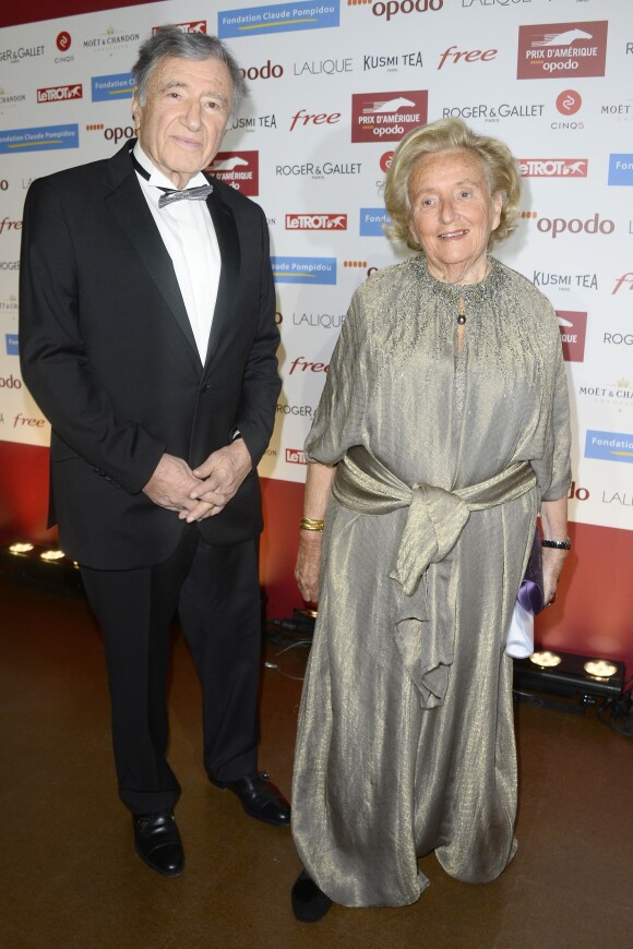 Le professeur Étienne-Émile Baulieu et Bernadette Chirac assistent à la soirée de Gala du Prix d'Amérique Opodo à la Maison de l'UNESCO à Paris le 24 janvier 2015.