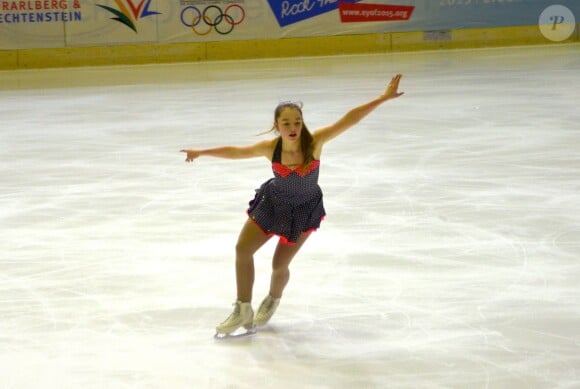 Exclusif - La princesse Alexandra de Hanovre, passionnée de patinage artistique et scolarisée en sport études, présentait lundi 26 janvier 2015 son programme court lors du Festival olympique de la jeunesse européenne (FOJE) d'hiver 2015 à Dornbirn, en Autriche.