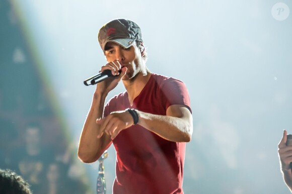 Enrique Iglesias en concert au Palais Omnisports de Paris-Bercy le 21 novembre 2014  
