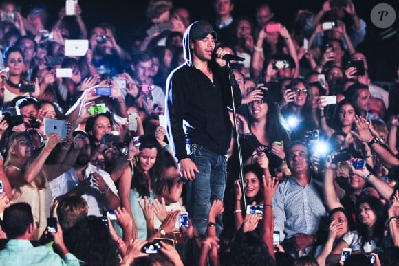 Enrique Iglesias en concert lors du Festival Starlite a Marbella, le 17 aout 2013.  