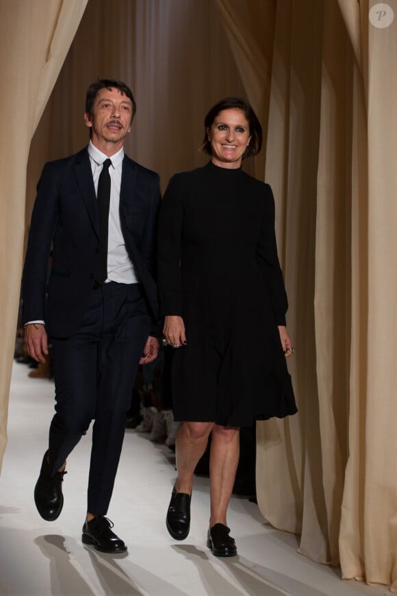 Pierpaolo Piccioli et Maria Grazia Chiuri à l'issue du défilé Valentino haute couture printemps-été 2015 à l'hôtel Salomon de Rothschild. Paris, le 28 janvier 2015.