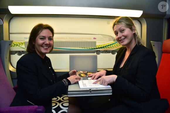 Exclusif - Luana Belmondo et Rachel Picard, Directrice Générale Voyages SNCF  pour l'inauguration de la rame TGV Milano Expo 2015 qui reliera Paris-Lyon-Turin et Milan à partir de mai 2015 à l'occasion de l'Expo Universelle Milan 2015 à la gare de Lyon à Paris, le 26 janvier 2015.