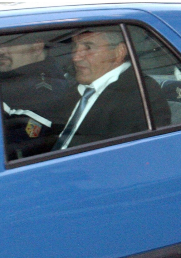 Marc Cécillon arrive à son procès à Grenoble, le 6 novembre 2006