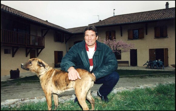 Marc Cécillon chez lui à Bourgoin-Jallieu en 1996. 