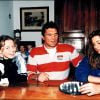 Marc Cécillon chez lui à Bourgoin-Jallieu en 1996 avec ses deux filles Angélique et Céline. 