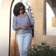  Eva Mendes rend visite &agrave; des amis &agrave; West Hollywood, le 17 mars 2014  