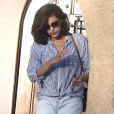  Eva Mendes rend visite &agrave; des amis &agrave; West Hollywood, le 17 mars 2014  