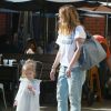 Exclusif - Drew Barrymore et sa fille Olive quittent le restaurant The Sycamore Kitchen à Los Angeles. Le 23 janvier 2015.