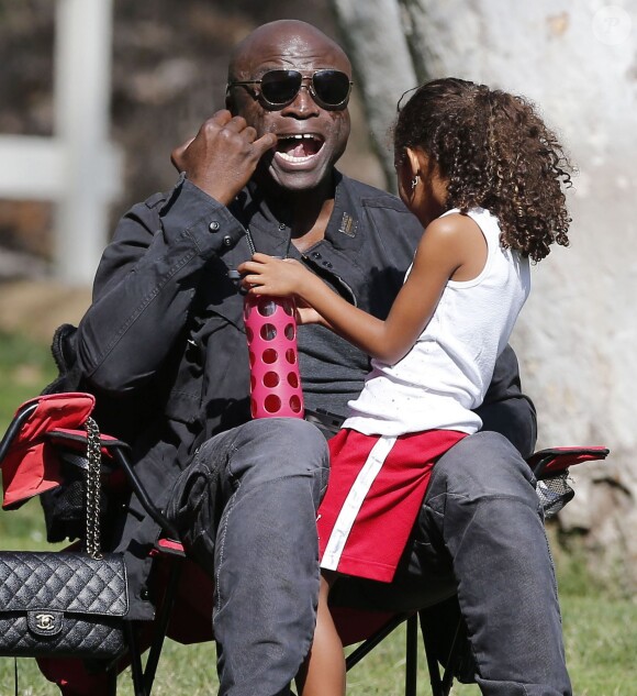 Seal assiste au match de football de ses enfants Leni, Henry et Johan à Los Angeles Le 31 Janvier 2015