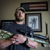 Chris Kyle, ex Navy SEAL et grand tireur d'élite, assurait la promotion du roman "American Sniper: The Autobiography of the Most Lethal Sniper in U.S. Military History", le 6 avril 2012.