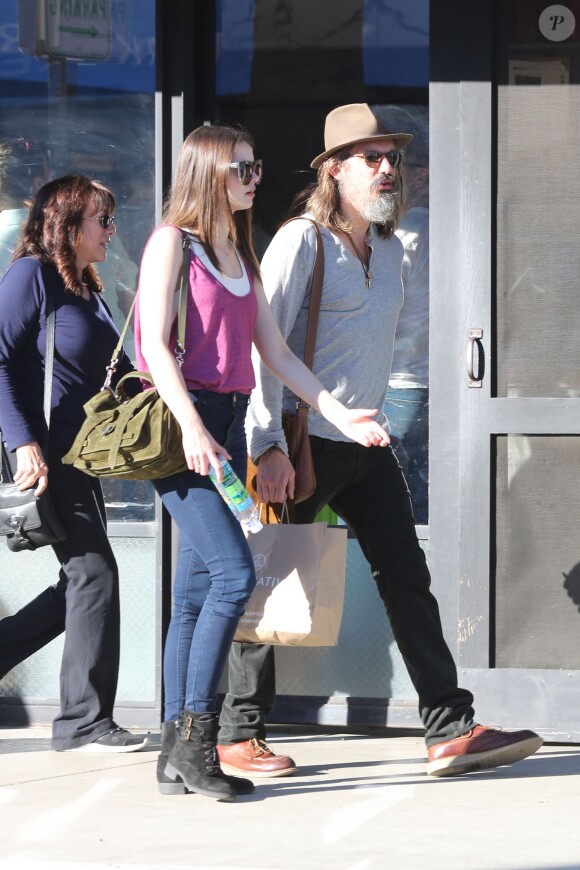 Lukas Haas accompagné et méconnaissable à Venice, Los Angeles, le 1er février 2015.