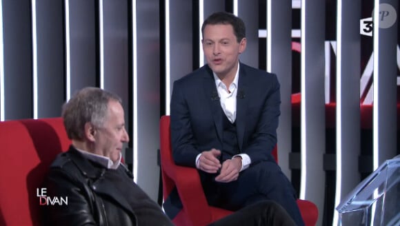 Le comédien Fabrice Luchini et le journaliste Marc-Olivier Fogiel, dans Le Divan sur France 3 (émission diffusée le mardi 3 février 2015).