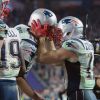 Julian Edelman et Tom Brady fêtent la victoire des New England Patriots au Super Bowl le 1er février 2015 à Glendale