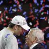 Tom Brady fête la victoire des New England Patriots au Super Bowl le 1er février 2015 à Glendale
