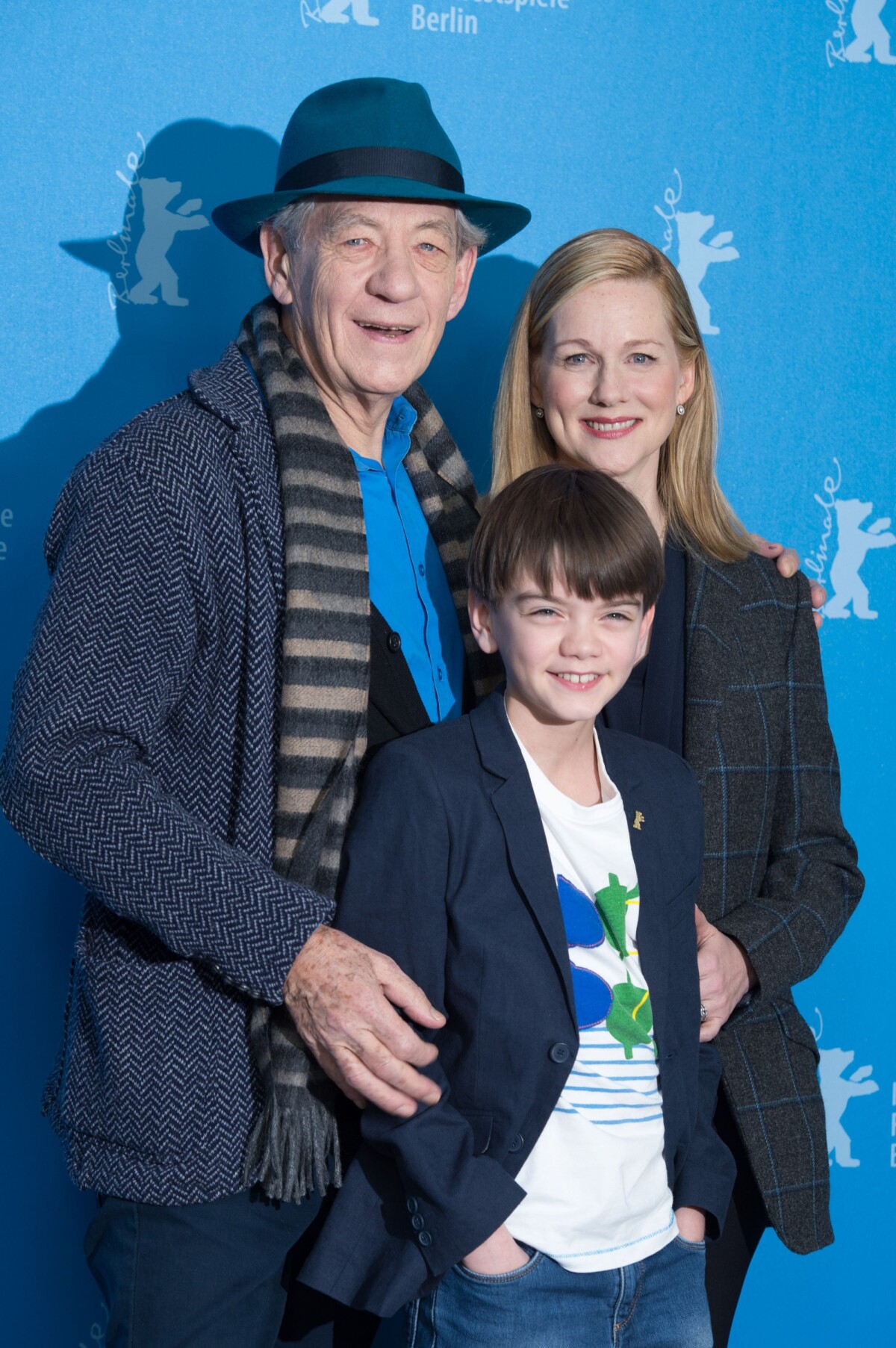 Milo Linney Photo : Ian McKellen, Milo Parker et Laura Linney - Photocall du film ...