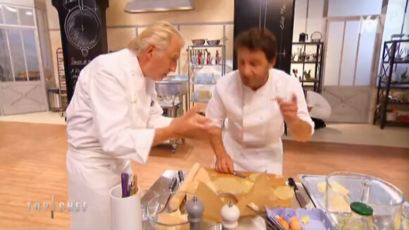 Le chef Pierre Gagnaire et Julien dans Top Chef 2015 sur M6, le lundi 9 février 2015.