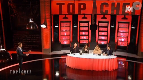 Les chefs dégustent les plats lors de l'épreuve de la dernière chance, dans Top Chef 2015 sur M6, le lundi 9 février 2015.