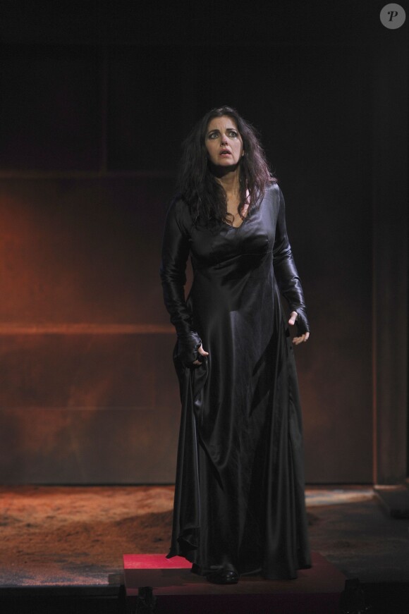 Cristiana Reali - Filage de la piece "Marie Tudor" au Théâtre la Pépinière à Paris, le 30 janvier 2015