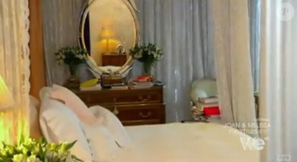 L'immense appartement de Joan Rivers, vu dans un épisode son show Joan and Melissa, Joan Knows Best, Season 2, Episode 7.