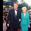 Roger Hanin et sa femme Christine Gouze-Rénal en 1994 à Cannes. 