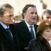 L'acteur Roger Hanin, Jean-Christophe Mitterrand et Danielle Mitterrand à l'inhumation de Christine Gouze-Renal à Cluny le 30 octobre 2002. 
