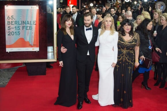 Dakota Johnson, Jamie Dornan, Sam Taylor-Johnson et Erika Leonard, dite E. L. James - Premiere du film "Cinquante Nuances de Grey" lors du 65e festival international du film de Berlin (Berlinale 2015) le 11 février 2015.