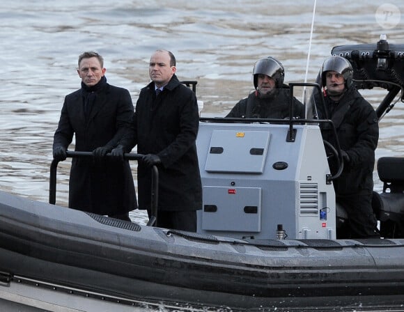 Daniel Craig sur le tournage du nouveau James Bond "Spectre" à Londres le 16 décembre 2014.