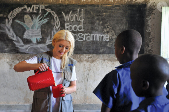Christina Aguilera enceinte soutient l'association "HungertoHope" pour combattre la malnutrition à Louisville le 5 août 2014. 