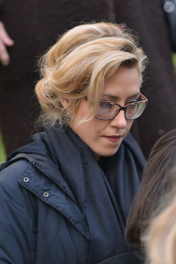 Julia Duchaussoy (fille de Corinne Le Poulain) - Obsèques de Corinne Le Poulain en l'église Saint-Roch à Paris le 16 février 2015.