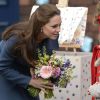 Kate Middleton a visité l'usine Emma Bridgewater à Stoke-on-Trent, qui produit des tasses au profit des hopitaux East Anglia's Children's Hospices, le 18 février 2015