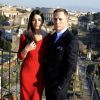 Daniel Craig et Monica Bellucci prennent la pose au photocall de Spectre, prochain James Bond, au Senatorial Palace, Piazza del Campidoglio à Rome, le 18 février 2015